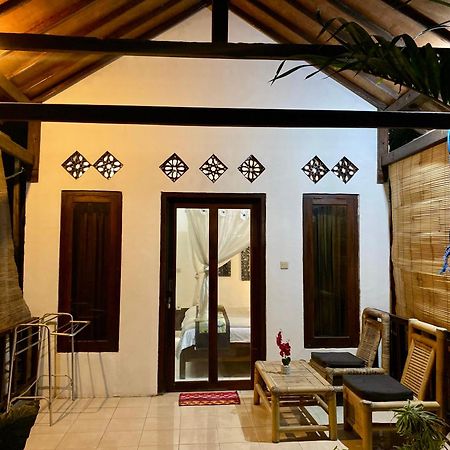 Zoe Bungalows Gili Trawangan Esterno foto