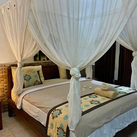 Zoe Bungalows Gili Trawangan Esterno foto