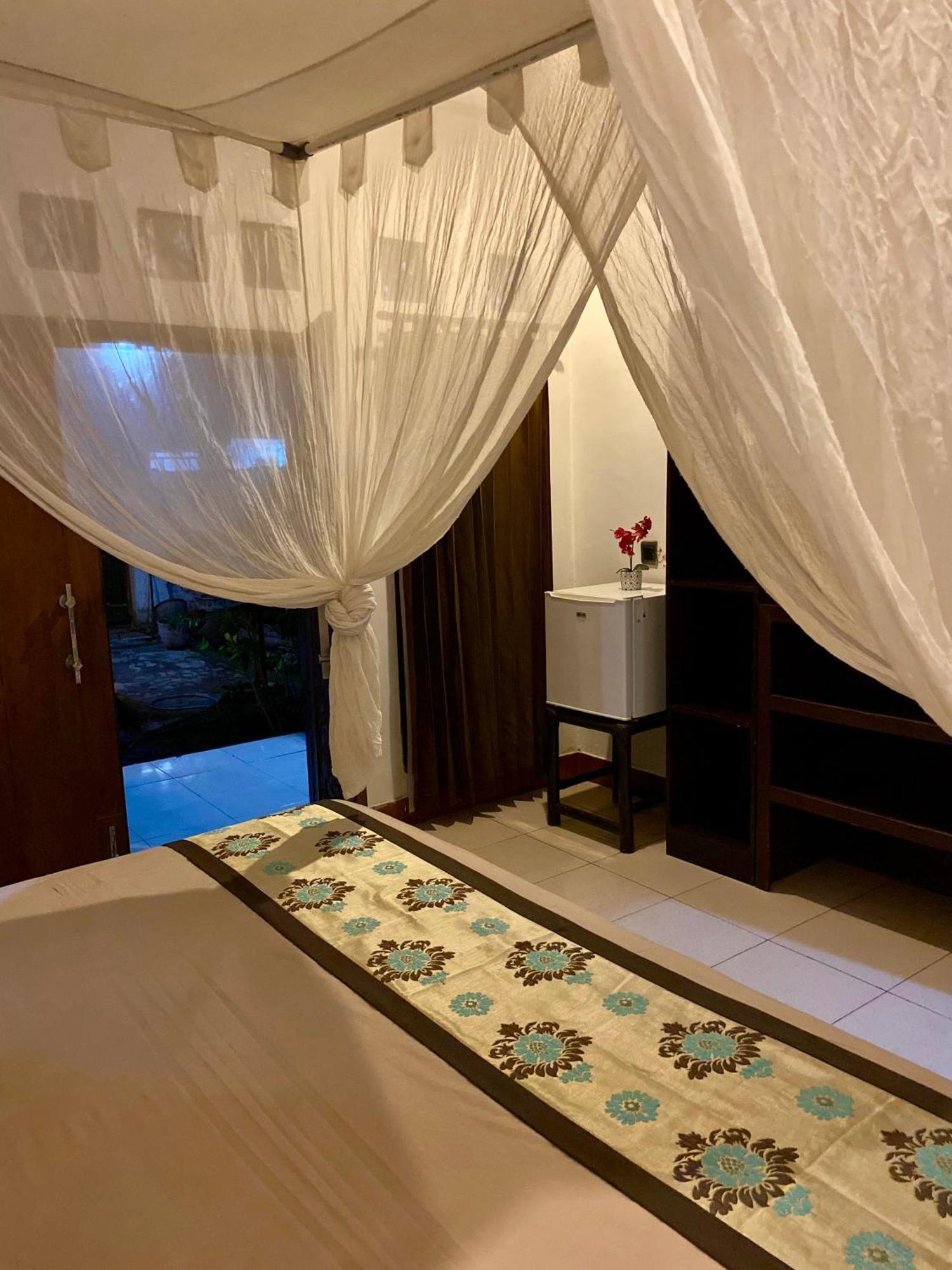 Zoe Bungalows Gili Trawangan Esterno foto