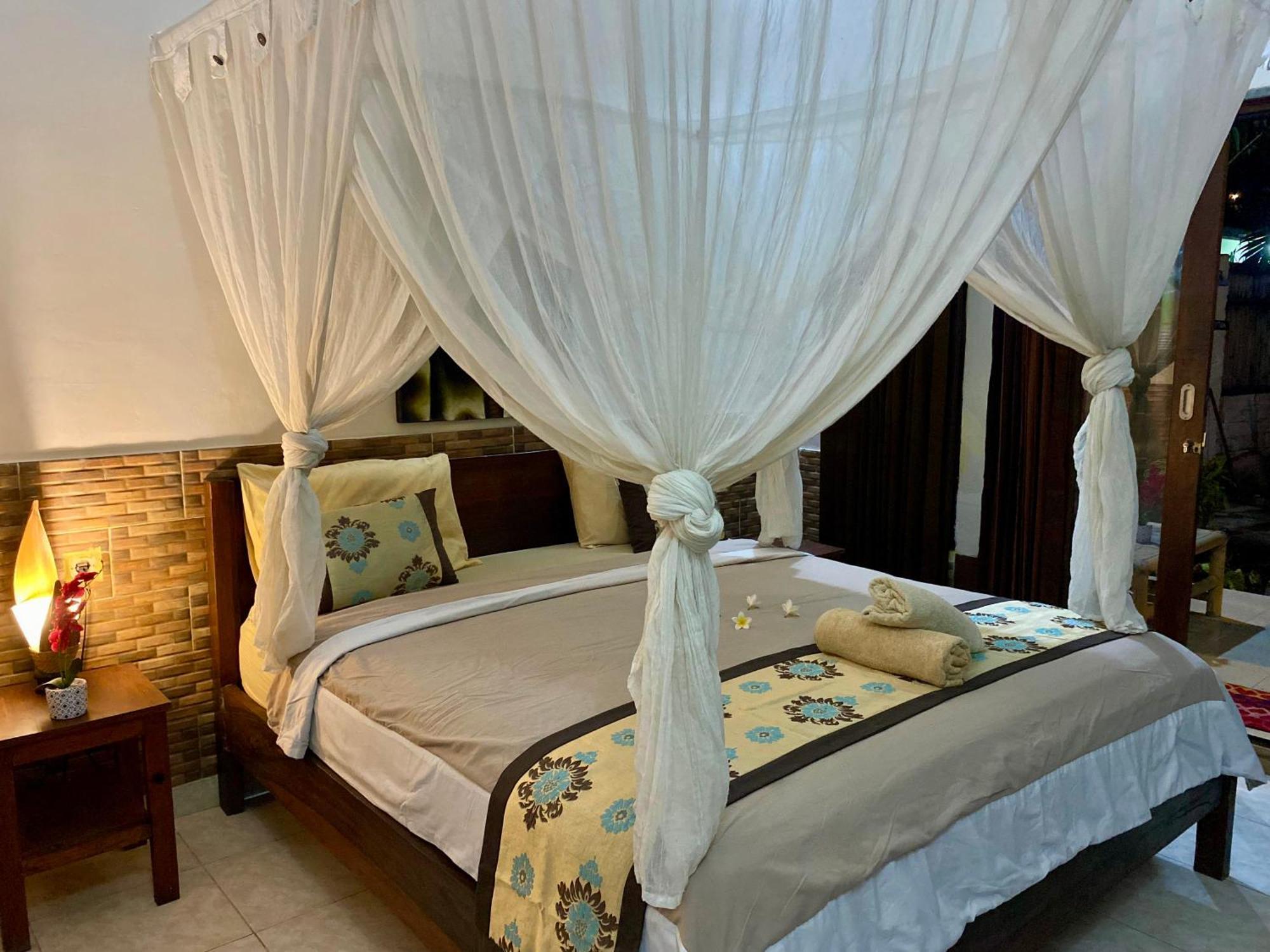 Zoe Bungalows Gili Trawangan Esterno foto